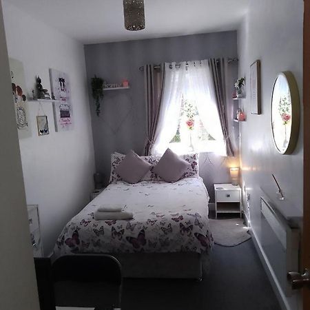 Bed And Breakfast Double Room Chester City Centre, Free Parking Exterior foto